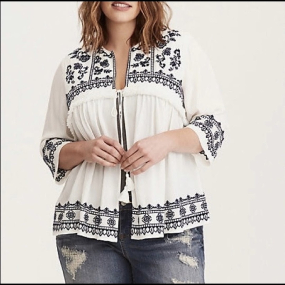 Torrid White and Black Embroidered Blouse